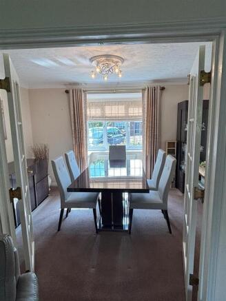 friern walk dining.jpg