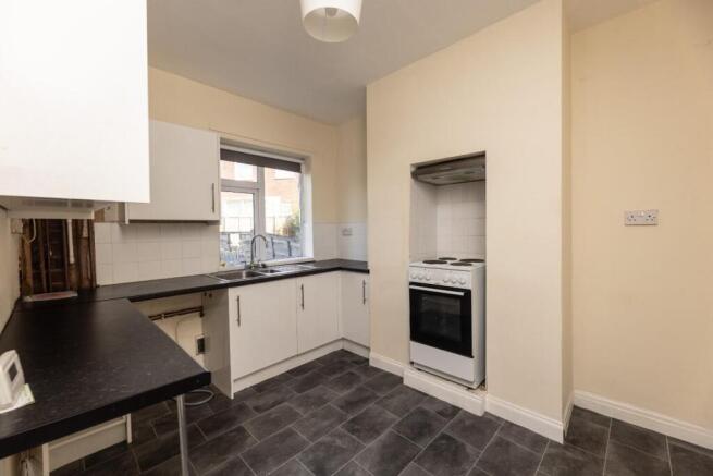 3 bed Semi-Detached for sale Image 4