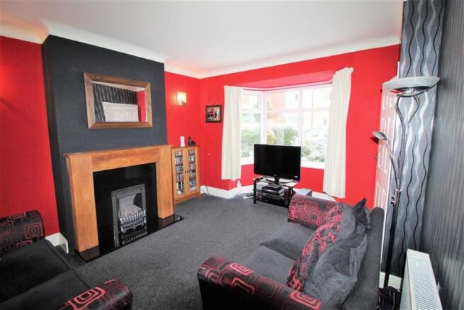Lounge With Bay Window