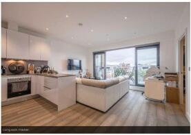Flat 69, 5 Brickfield Court, Bath Road, Slough SL1 3FX