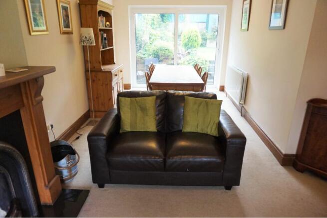 Lounge/Dining Room