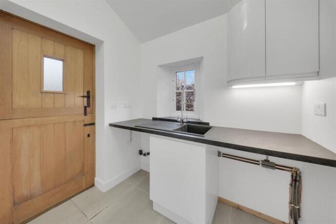 3 bed Cottage for sale Image 11