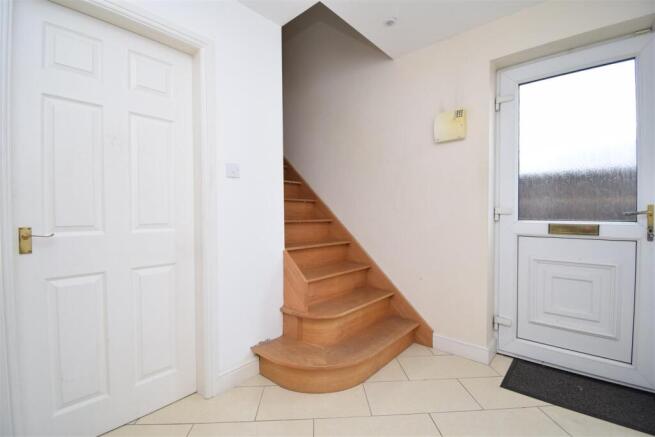 3 bed Town House to rent Image 5