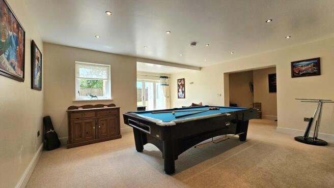 Bedroom 2 / pool area