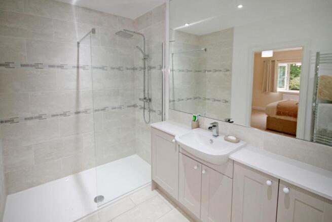 Master En-suite