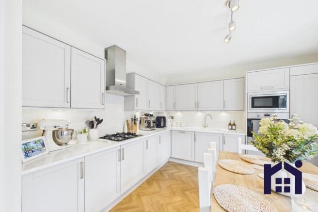 Dining kitchen