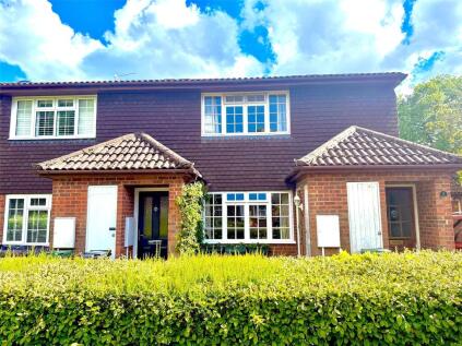 Poplar Close, Mytchett, Camberley, Surrey, GU16