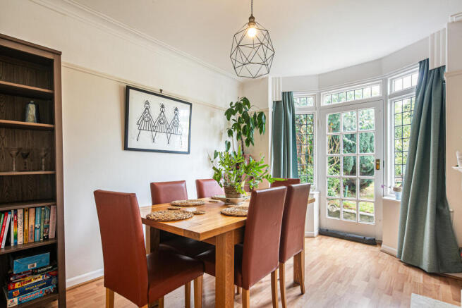 3 bed Semi-Detached for sale Image 4