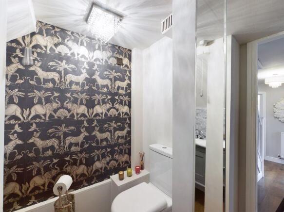 Cloakroom/WC