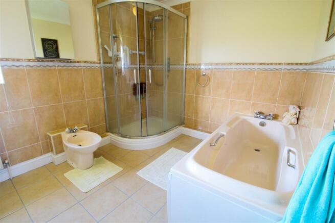 bath-shower room a.jpg