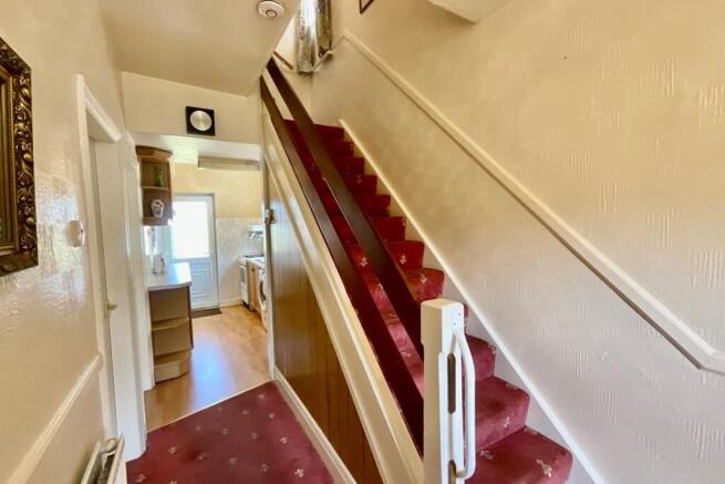 3 bed Semi-Detached for sale Image 3