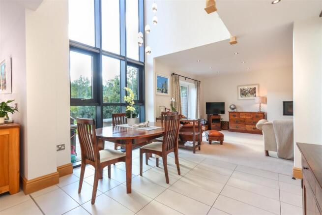 Dining Room2.jpg