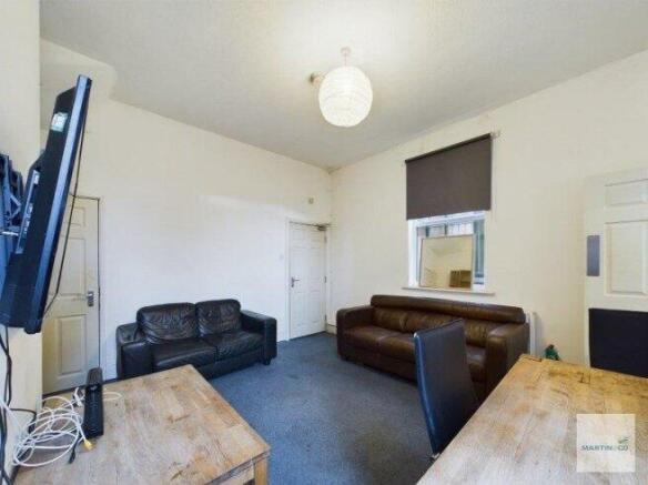 gregory-boulevard-ng7-6bg-1056205