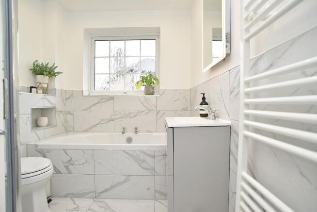 2 bed Terraced for sale Image 8