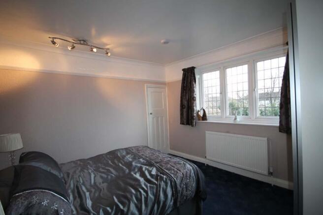 BEDROOM 2