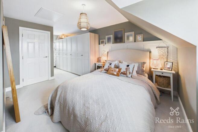 3 bed Semi-Detached for sale Image 8