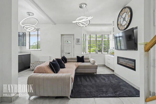 3 bed Semi-Detached for sale Image 6