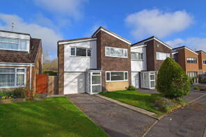 22, Warwick Hall Gardens, Bromsgrove B60 2AU