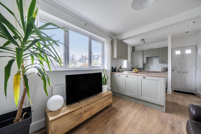 Blythe Close, London, SE6 photo 2