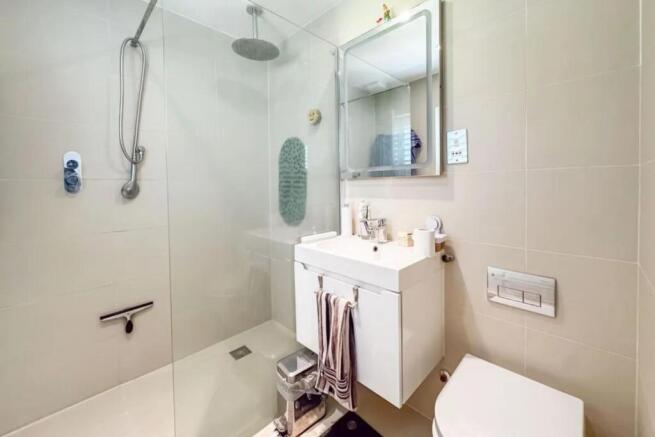 ENSUITE SHOWER ROOM