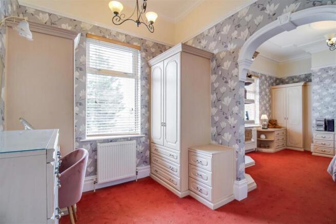 3 bed Detached for sale Image 11