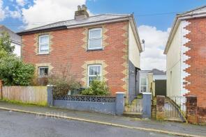 6, Harding Road, Ryde PO33 1EQ