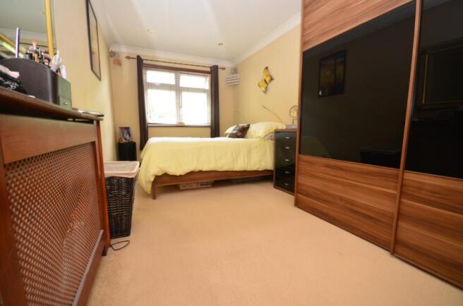 hillyfield bed 1