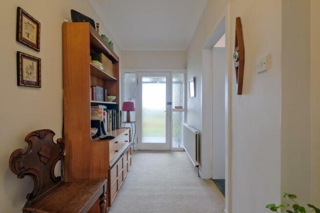 70 Belstane Rd, Carluke ML8 4BG-18.jpg