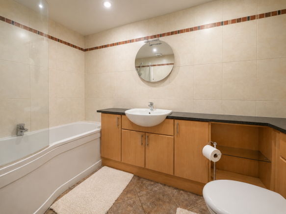 2 bed Apartment for sale Image 7