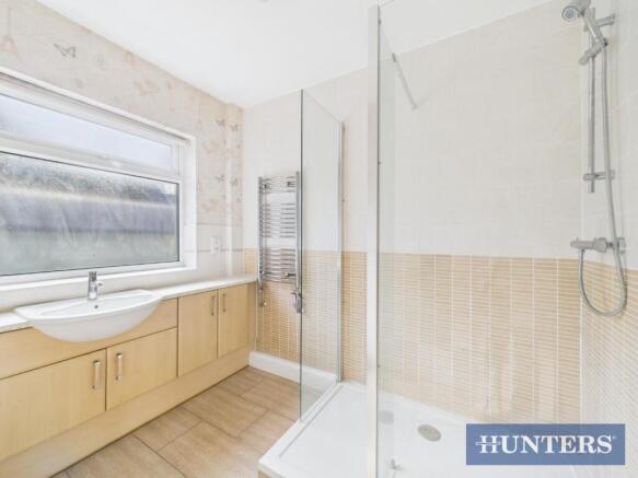 2 bed Bungalow for sale Image 9