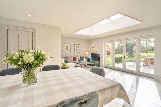 Kitchen / Family Room 