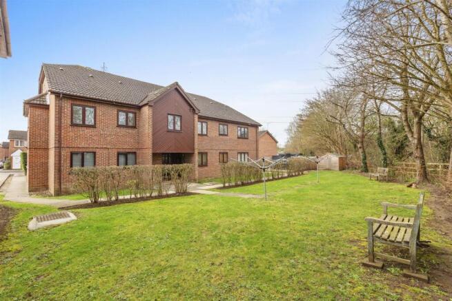 49 Dormer, The Willows, HP21 8UY-11.jpg