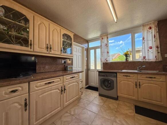 3 bed Town House for sale Image 4