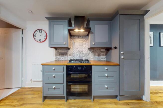 2 bed Flat to rent Image 8