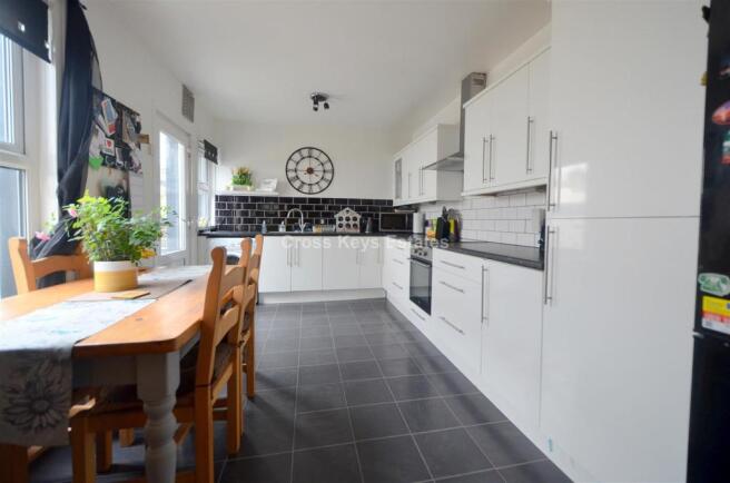 Kitchen/Breakfast Room
