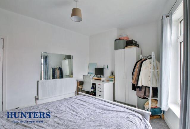 Bedroom 1 (4)