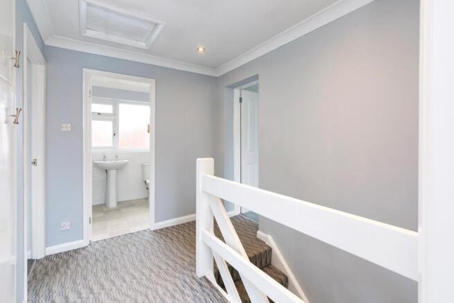4 bed Semi-Detached for sale Image 9
