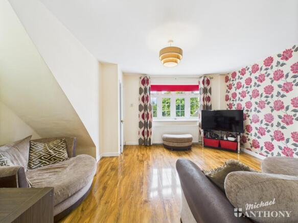 CAM02773G0-PR0311-STILL025