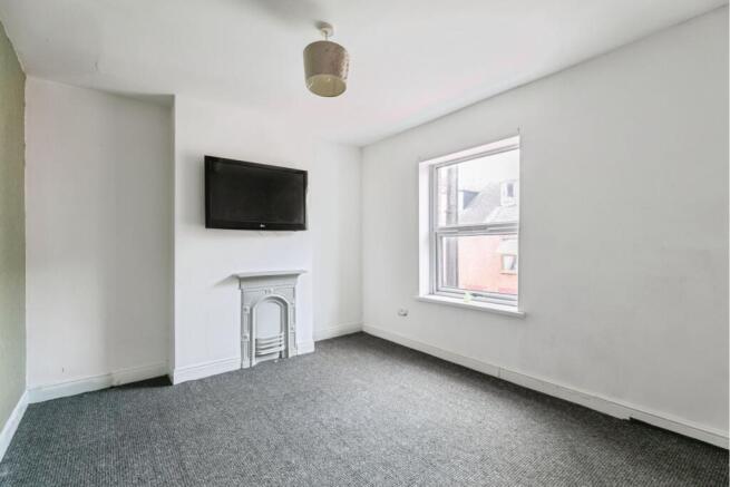3 bed Terraced for sale Image 10