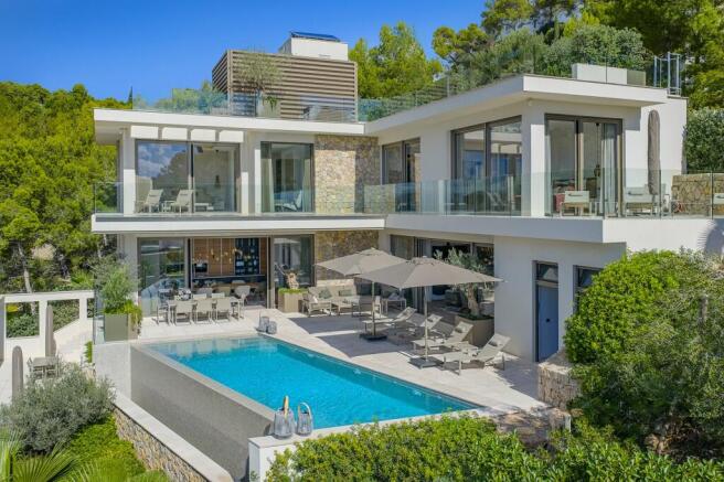 Exterior and Pool
