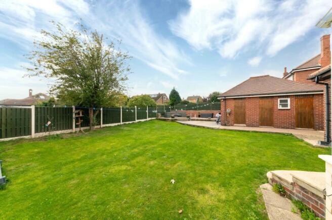 Lundhill Road, Wombwell, S73 photo 2