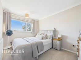 22, Stirling Close, Lowestoft NR32 4RA