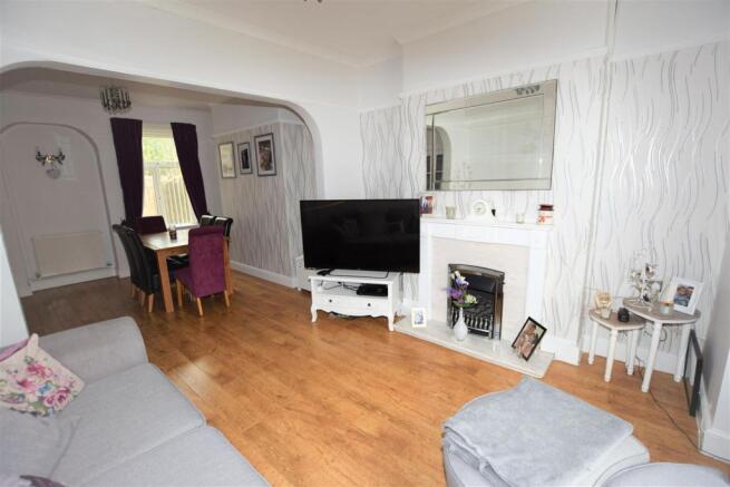 Living/Dining Room