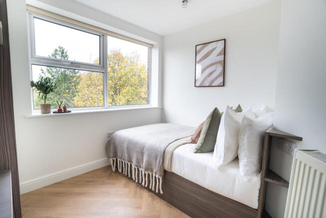 2 bed Apartment to rent Image 9