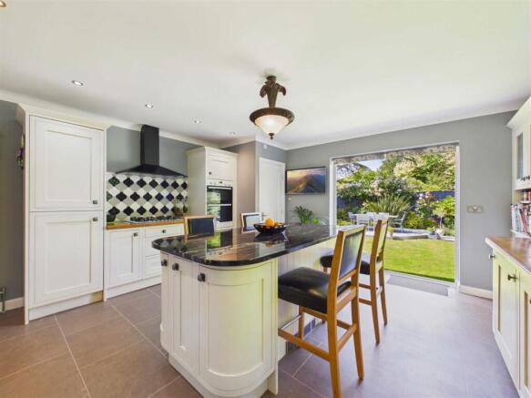 3 bed Semi-Detached Bungalow for sale Image 6