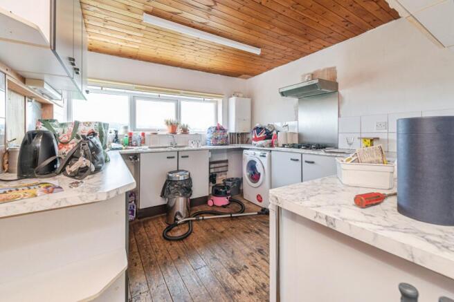 3 bed Semi-Detached for sale Image 4