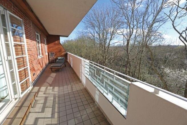 balcony.jpg