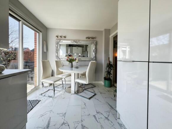 Dining Kitchen