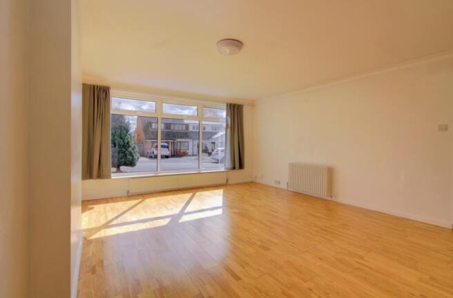Living Room - Woodcote Avenue - Matt Clinton EweMo