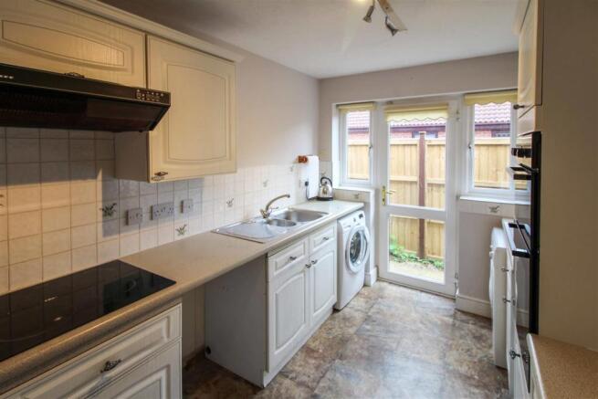 kitchen[1].JPG